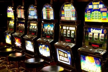 cair50 arcade game lobby and Dragon Tiger gameplay